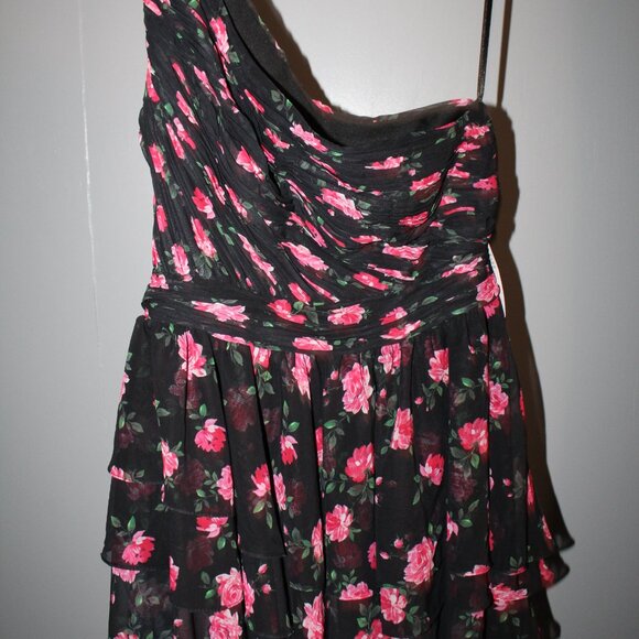NWT Mac Duggal 70246 One Shoulder Ruffled Rose Floral High Low Gown Black - Picture 4 of 10